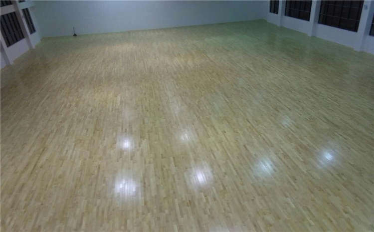 24厚楓木籃球木地板日常保養需要注意哪些方面？